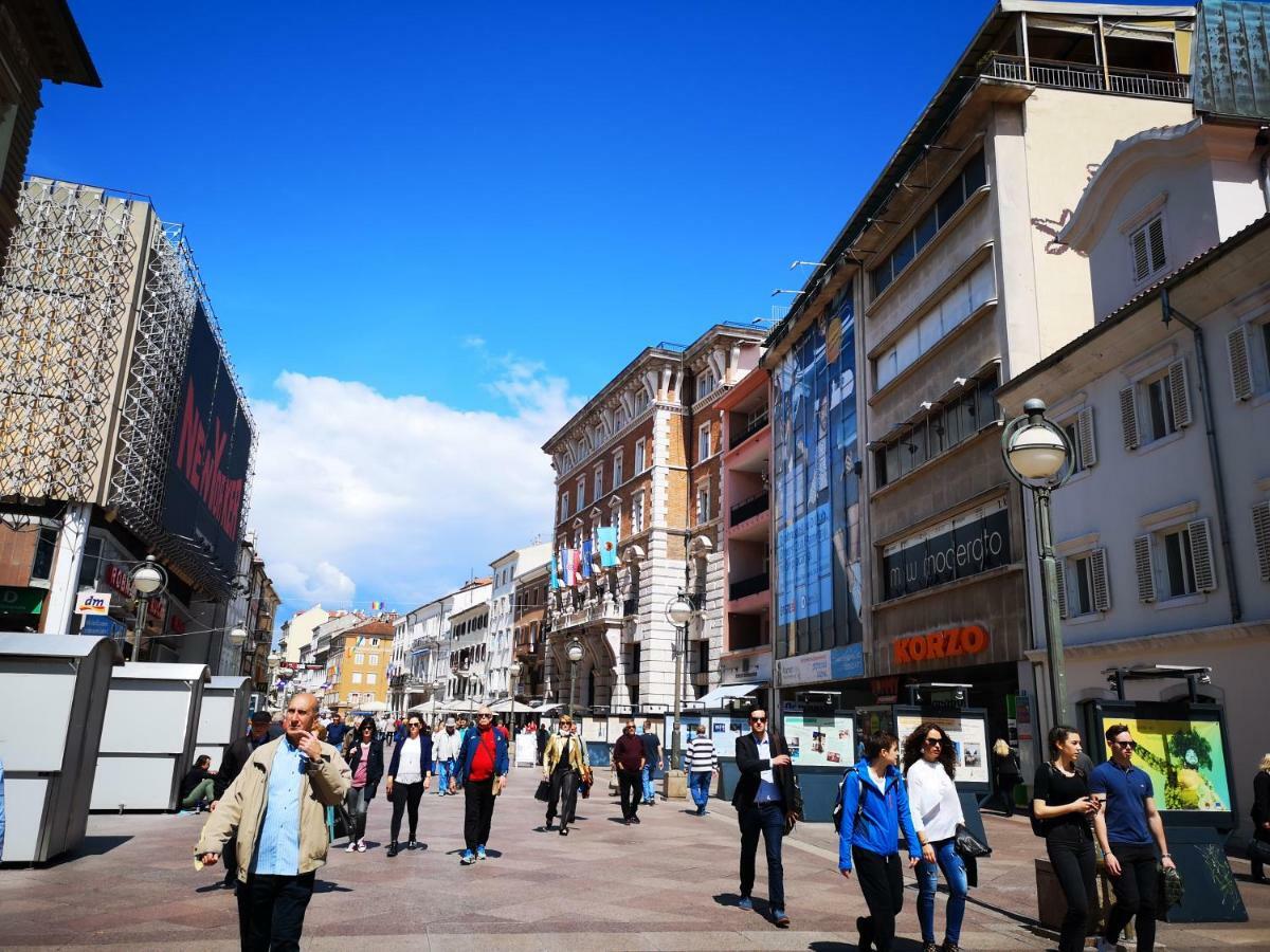 Apartment Krimeja Rijeka Luaran gambar